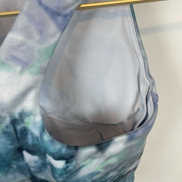 Athleta XS Bra Tank Top Cropped Blue TieDye Conscious Crop  Printed D-DD - Picture 8 of 8